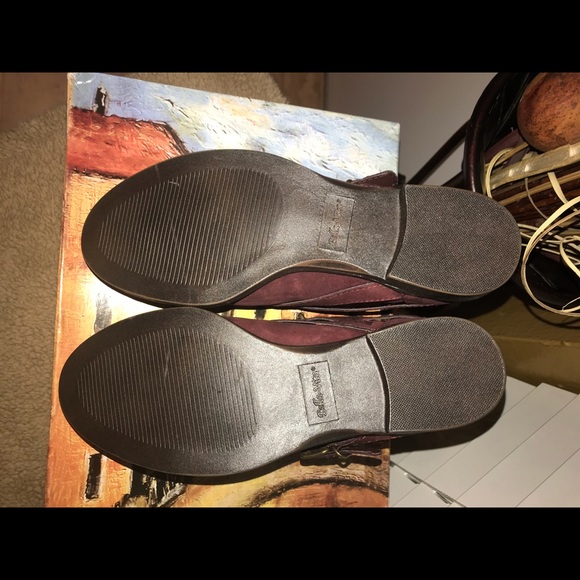 Like New Bella Vita Burgundy Leather Bootie - Picture 12 of 13